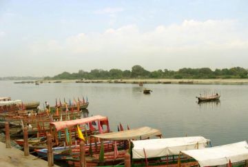 Memorable 3 Days 2 Nights Mathura Beach Vacation Package