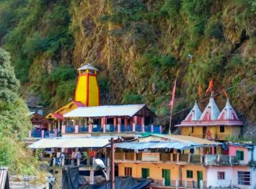 Family Getaway Yamunotri Tour Package for 7 Days from New Delhi