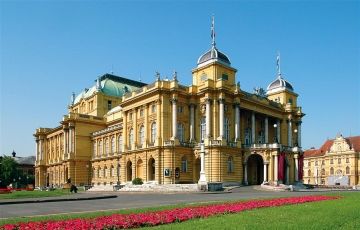 Amazing 14 Days 13 Nights Salzburg, Pragu, Beldlake with Zagreb Vacation Package