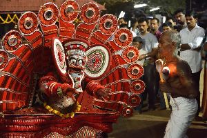 Kanathoor Nalvar Bhoothasthanam