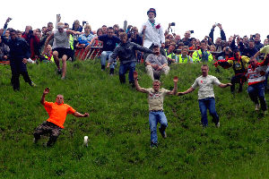 Cooper's Hill Cheese Rolling