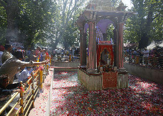 Kheer Bhawani Festival