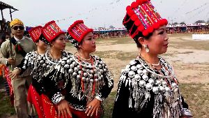 Shapawng Yawng Manau Poi