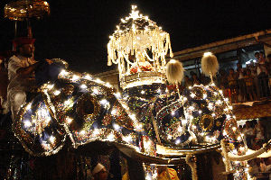 Kandy Esala Perahera