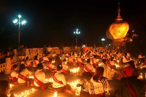 Kyaikhtiyo Pagoda Festival