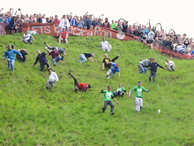 Cheese Rolling Festival 2024 in Great Britain, photos, Festival, Sports