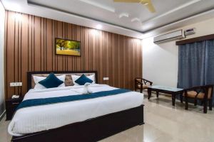 Ultimate 7 Days Varanasi Prayagraj Ayodhya Naimisharanya & Lucknow Tour