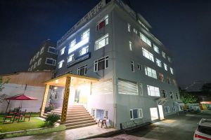 5 Nights 6 Days Kashmir Package by Vinayak Travels PVT. LTD