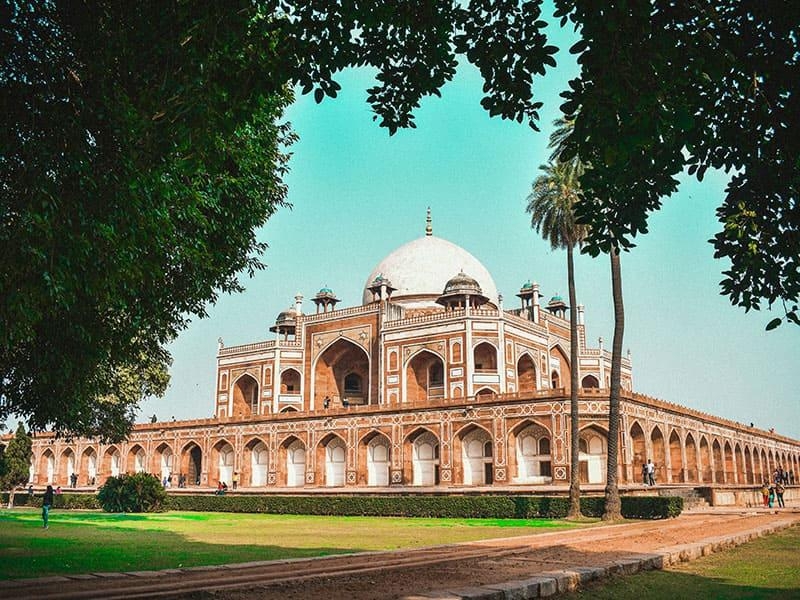 Family Getaway Delhi Tour Package for 2 Days from Agra