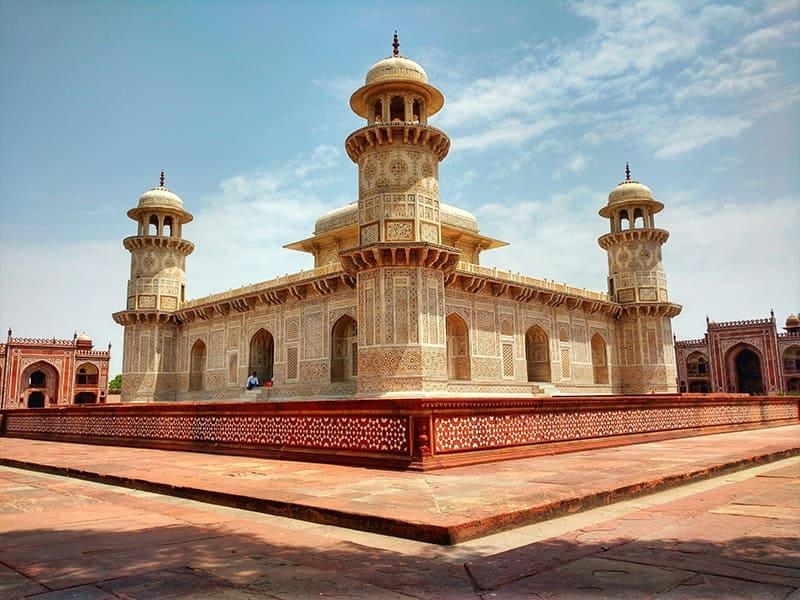 4 Days Delhi to Agra Hill Tour Package