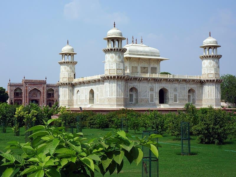 Magical 2 Days 1 Night Agra Trip Package