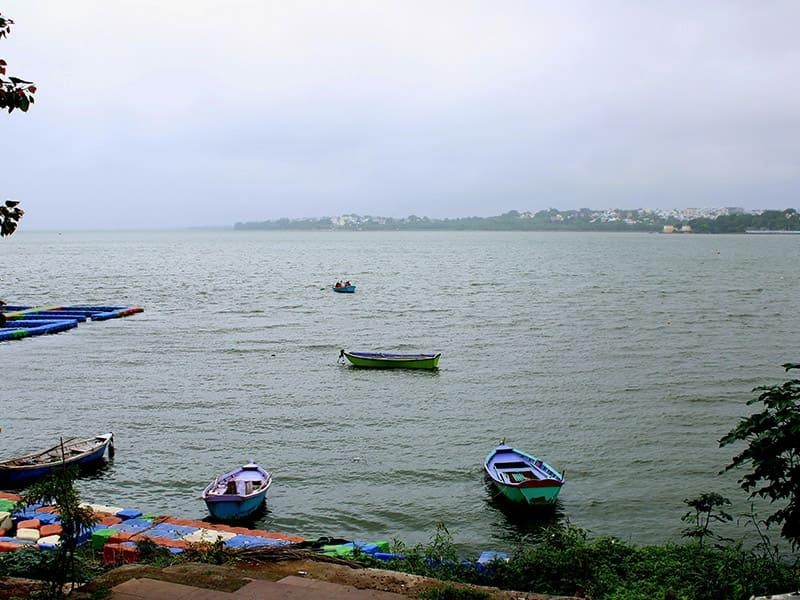 Amazing 4 Days Bhopal and Minakshi Puram Holiday Package