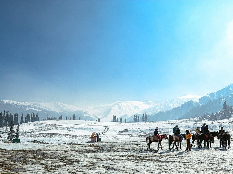 Memorable 5 Days Srinagar to Sonmarg Hill Stations Holiday Package