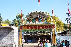 Dhari