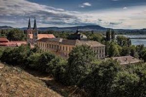 Experience 2 Days 1 Night Hungary Tour Package