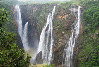 3 Days 2 Nights pachmarhi Tour Package