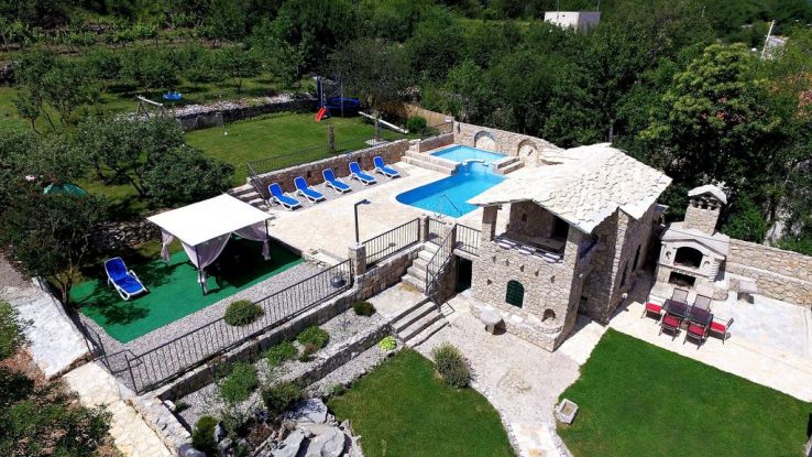 Grubine Trip Packages