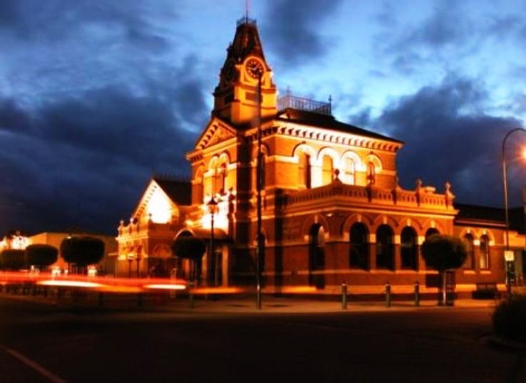 Traralgon Trip Packages