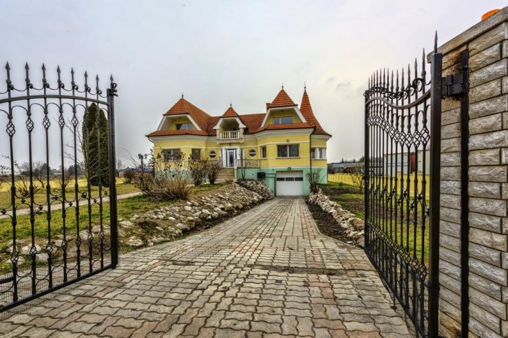 Orkeny Trip Packages