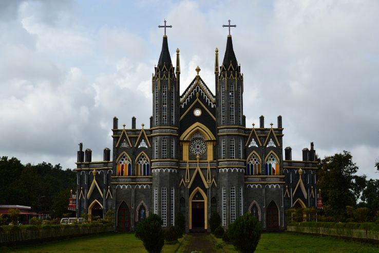 Giant Bahubali Statue