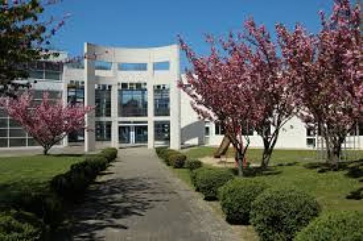 Montigny le Bretonneux Trip Packages