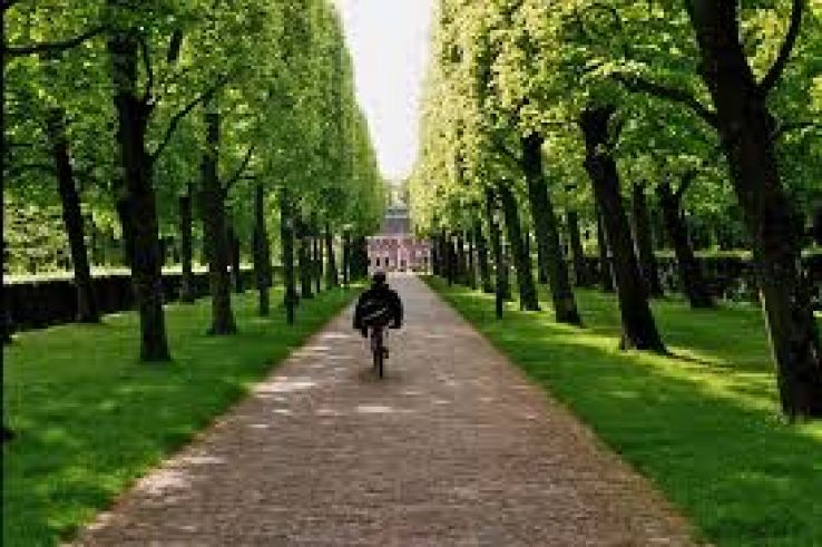 Eemsmond Trip Packages