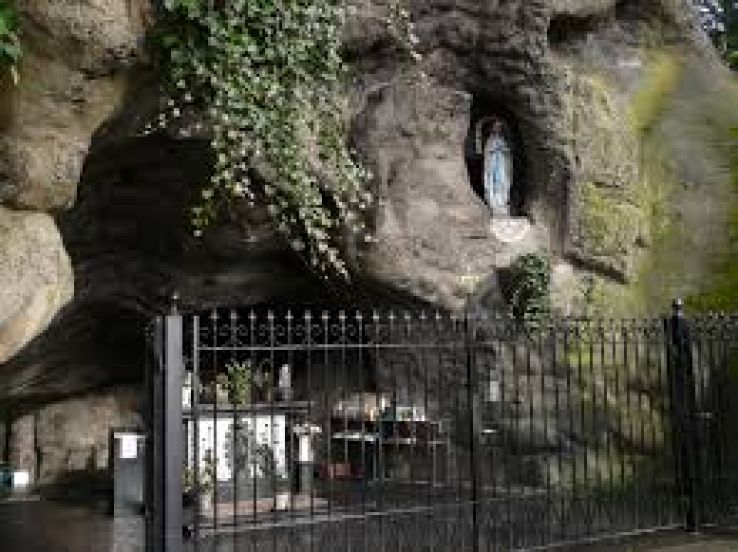 Sint Willebrord Trip Packages