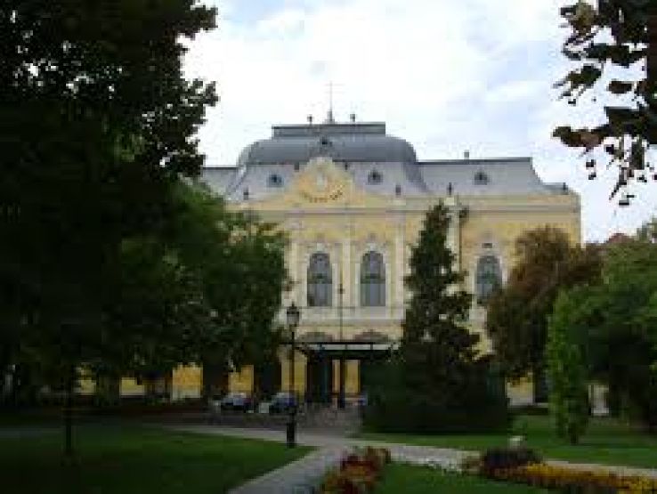 Hodmezovasarhely Trip Packages