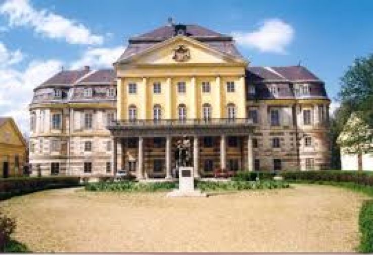 Kormend Trip Packages