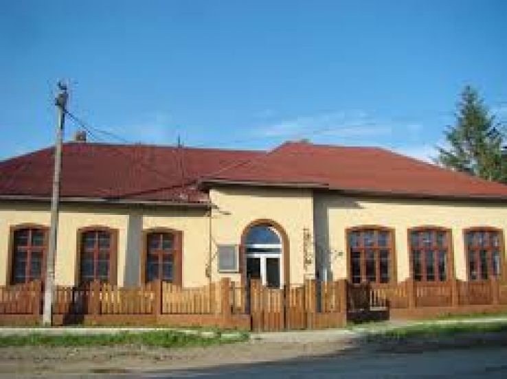 Vultureni Trip Packages