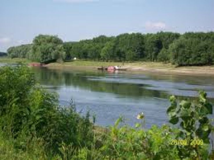 Garliciu Trip Packages