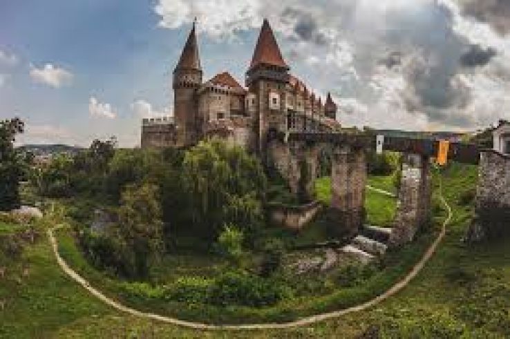 Hunedoara Trip Packages