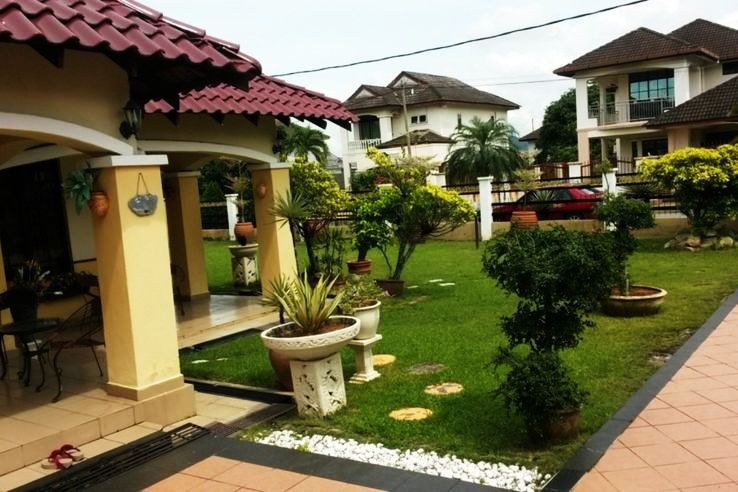 Bukit Beruntung Trip Packages