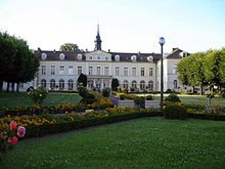 Gonesse Trip Packages