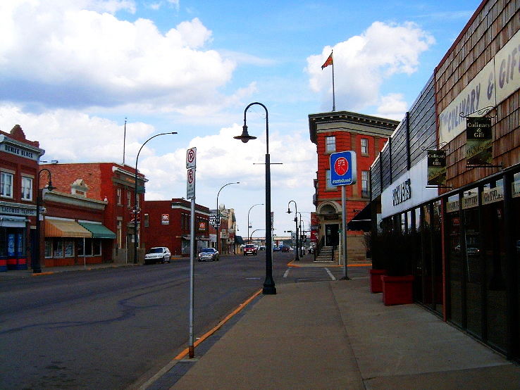 Lacombe Trip Packages