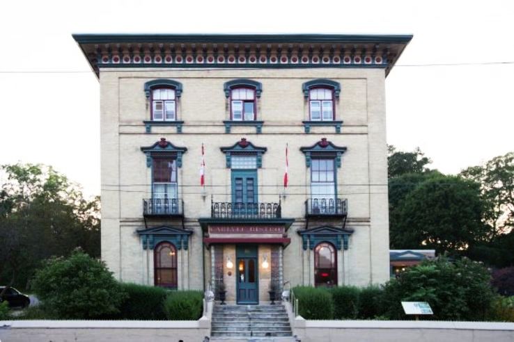 Carlyle Trip Packages