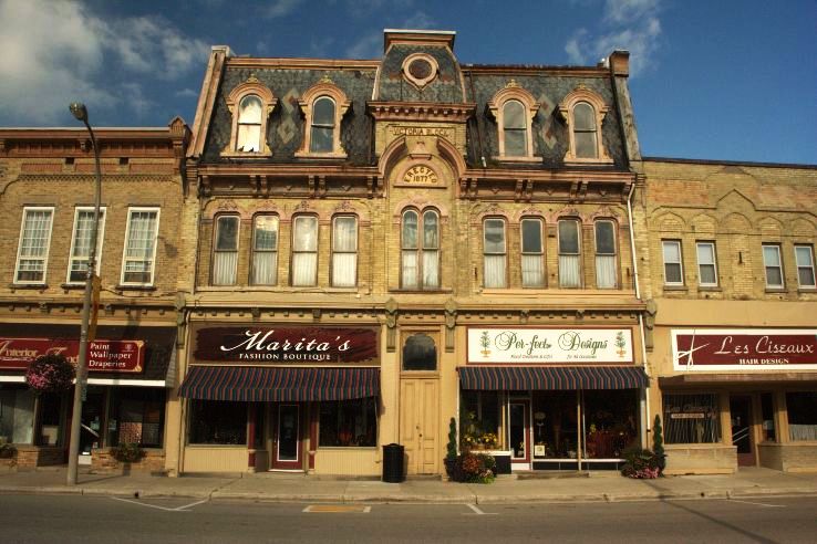 Clinton Trip Packages