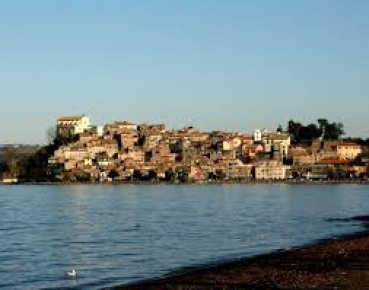 Anguillara Sabazia Trip Packages