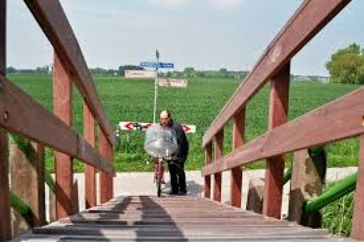 Eemsmond Trip Packages