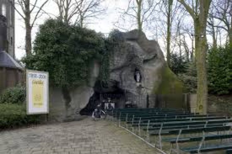 Sint Willebrord Trip Packages