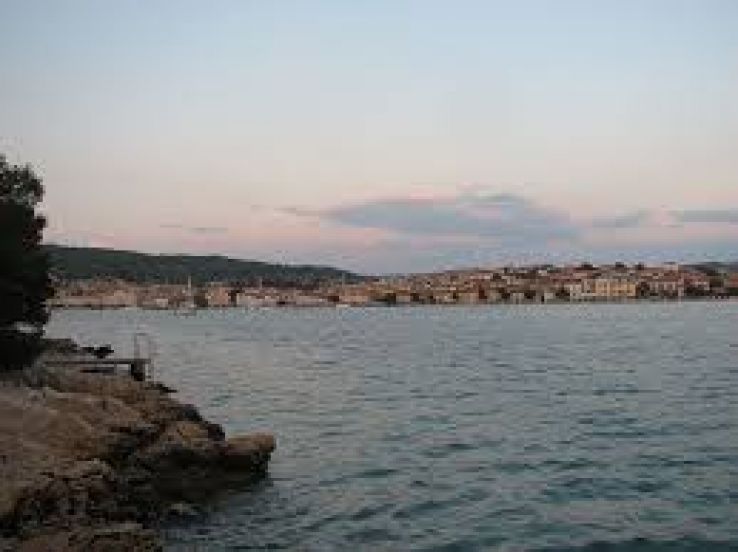 Vela Luka Trip Packages