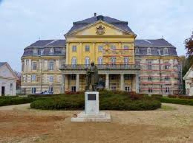 Kormend Trip Packages