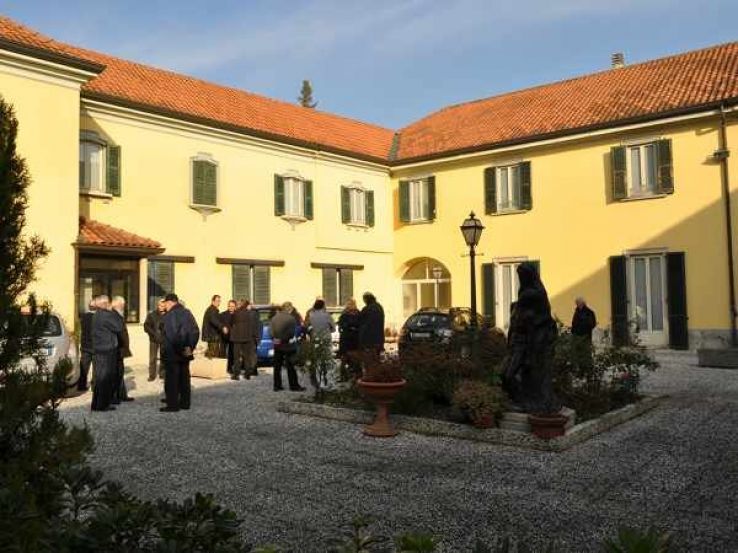 Albiate Trip Packages