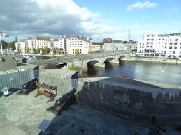 Athlone Trip Packages