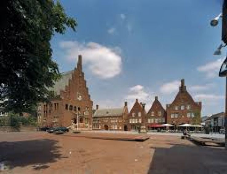 Waalwijk Trip Packages