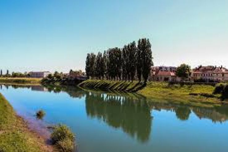 Vojnic Trip Packages