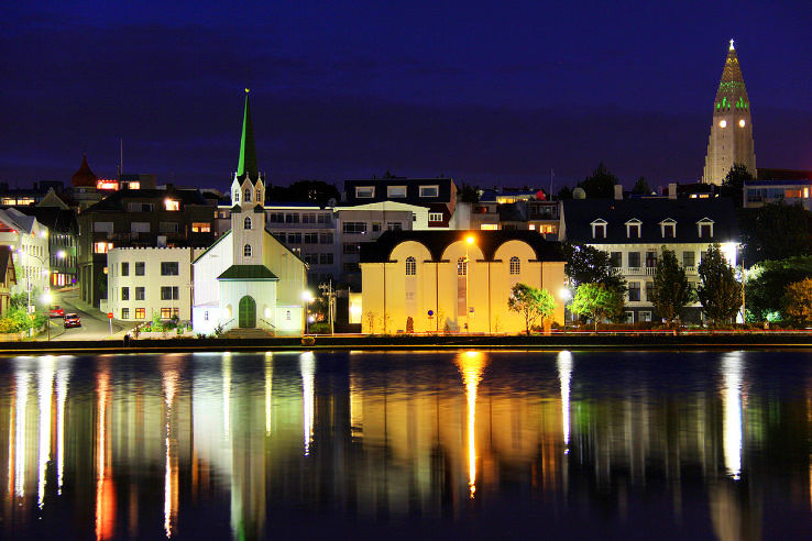 Experience 5 Days 4 Nights Reykjavik Tour Package