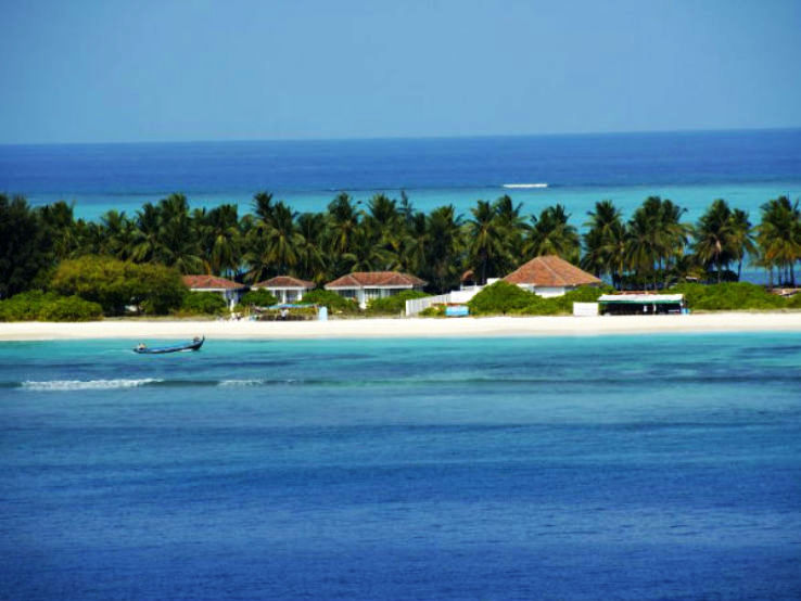 Ecstatic Lakshadweep Tour Package for 2 Days 1 Night