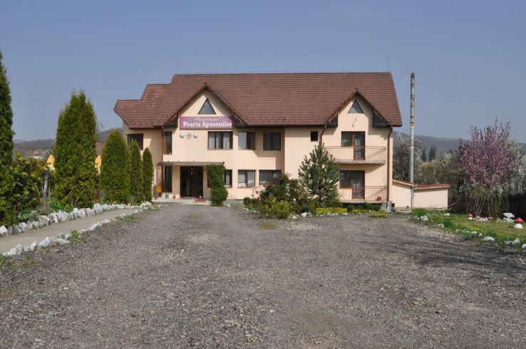 Moldovenesti Trip Packages