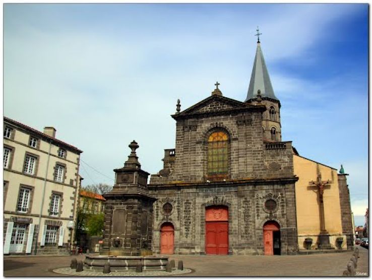 Riom Tourism (2025) France Best Places to Visit in Riom, Riom Travel